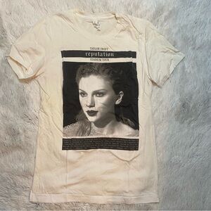 Taylor Swift Reputation Tour T-Shirt